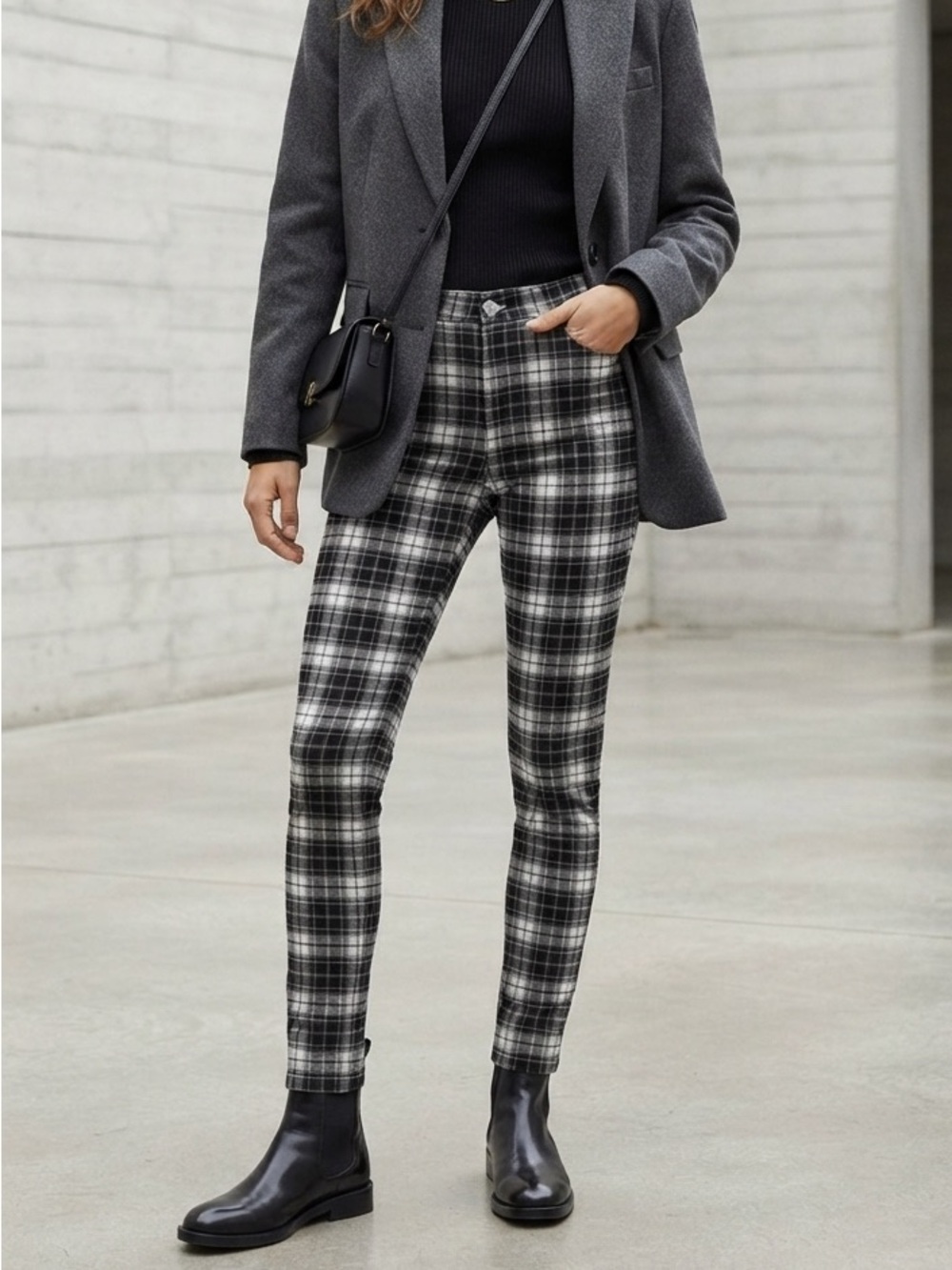 New H&M Highrise Black & White Plaid Skinny Pants Size 6 Cotton